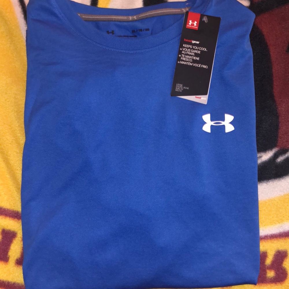 New UA short sleeve shirt
